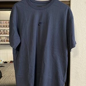 Nike Sportswear Men's Navy Short Sleeve Tee